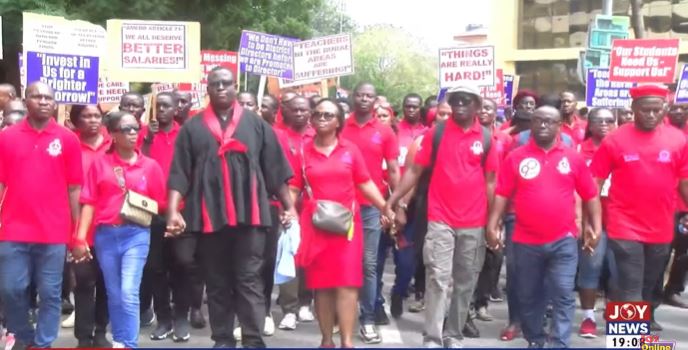 GNAT pickets Education Ministry to demand better working conditions